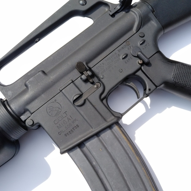 Colt M16A1, ráže .223 Rem, puška samonabíjecí, použitá