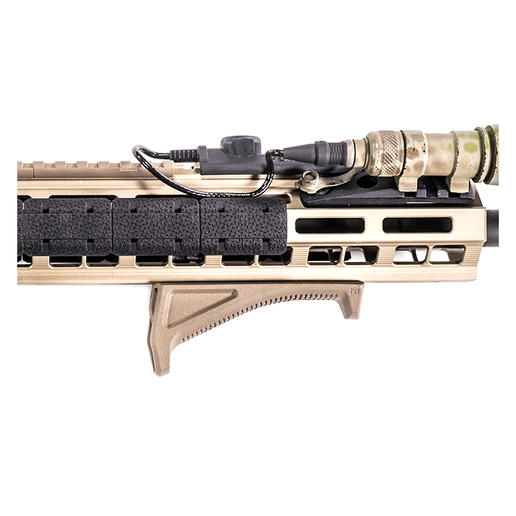 Šikmá taktická rukojeť M-LOK AFG, Magpul