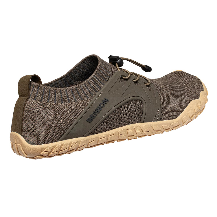 Boty Bosky Barefoot, Bennon