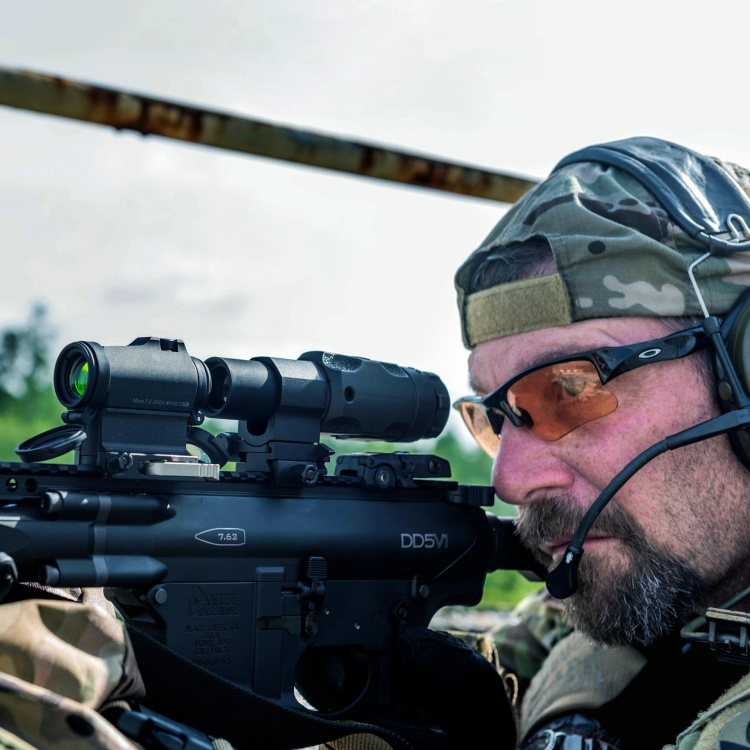 Kolimátor Micro T-2, montáž LRP, Aimpoint