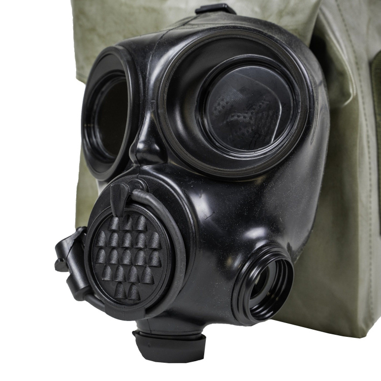 Plynová maska OM-90 s filtrem a obalem, oblek JP-90, Gumárny Zubří