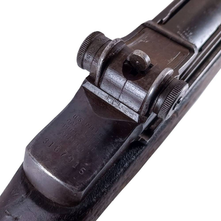 Samonabíjecí puška Springfield Armory Garand M1, ráže .30-06 Spr.