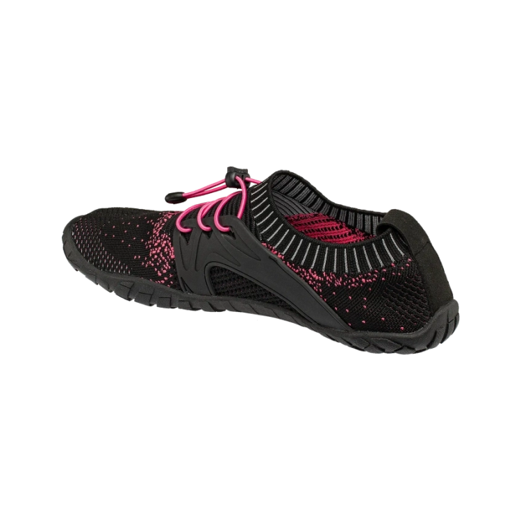 Boty Bosky Barefoot, Bennon