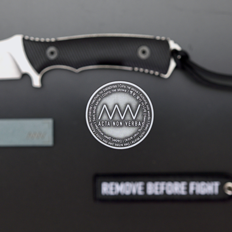 Sběratelská mince Acta Non Verba Coin, ANV Knives