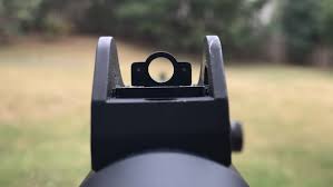 Pohled do hledí ghost ring sight
