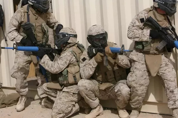 Airsoftové zbraně při výcviku